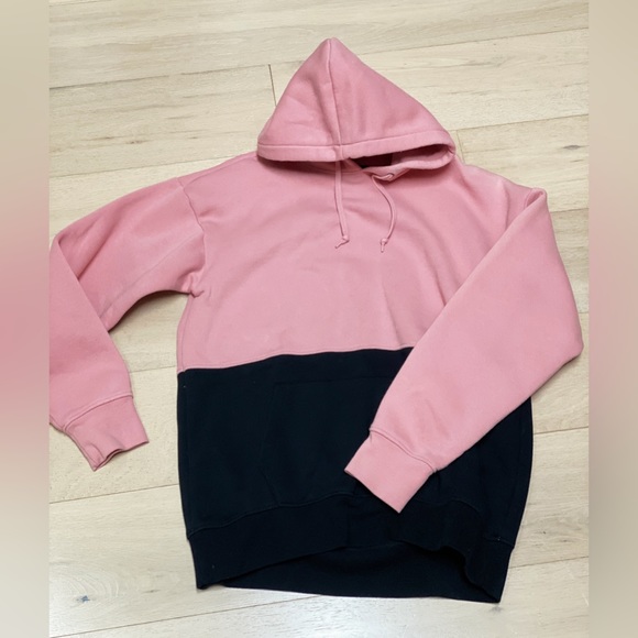 Warm comfortable black pink hoodie - Picture 3 of 4